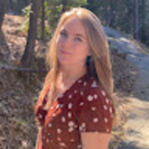 Meet your Posher, Brooke